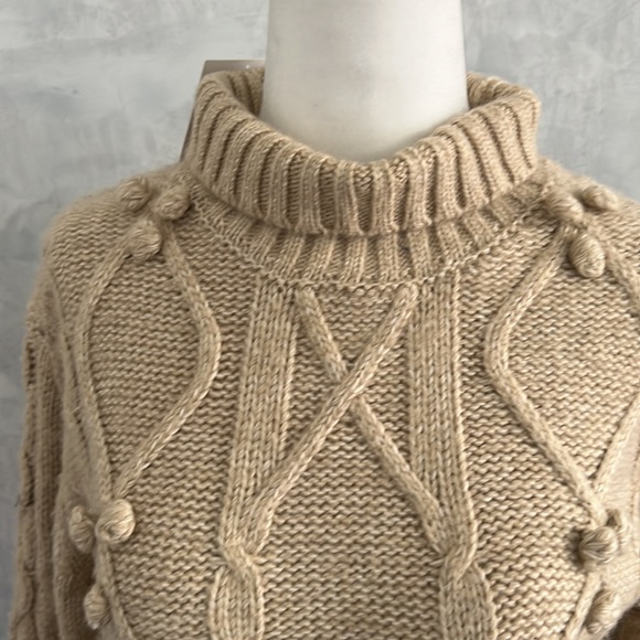 Cupcakes & Cashmere very soft turtleneck Long sleeve Sweater. Size M, NWT - Picture 2 of 8